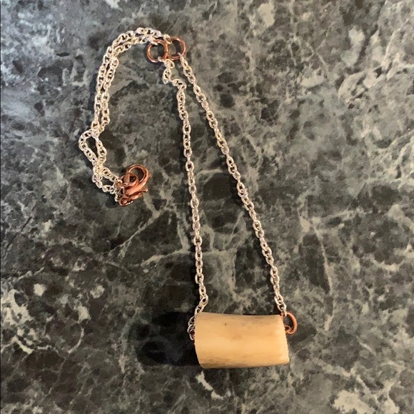 Deer antler necklace - Picture 2 of 5